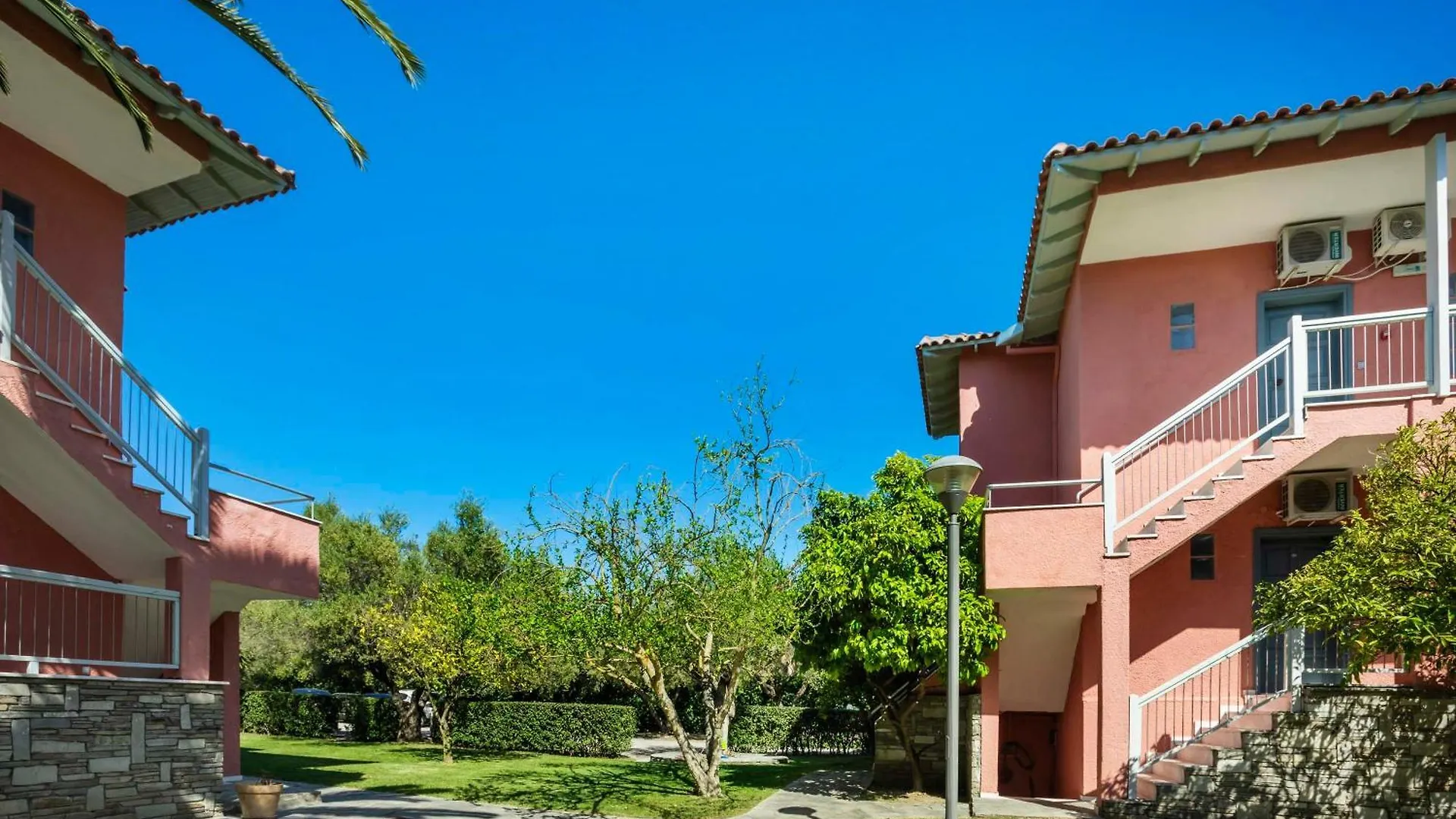 Hotel Hanioti Village Spa 3*,